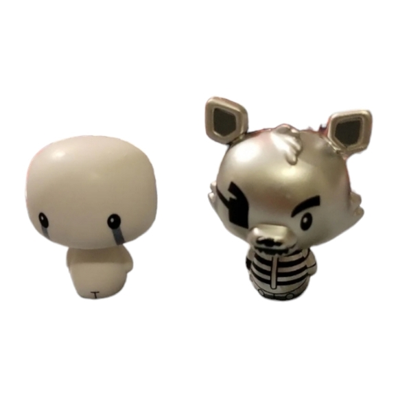 Five Nights at Freddy's Silver Foxy and Crying Child (2) New Figures Open Packs - Picture 1 of 4